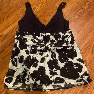 VELVET Black and White Tank Top Size Medium